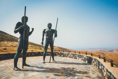 Fuerteventura, İspanya, 01 Nisan 2017: Mirador Corrales de Guize, heykeller Emiliano Hernandez tarafından oluşturulmuş
