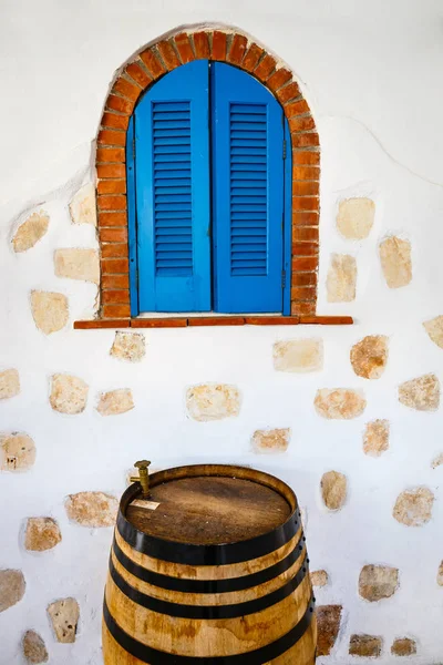 Bílé a modré barvy, Řecký styl architektonické detaily — Stock fotografie
