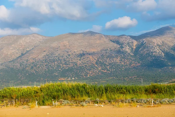 Hermoso paisaje de montaña de Creta cerca de Malia, Grecia — Foto de Stock