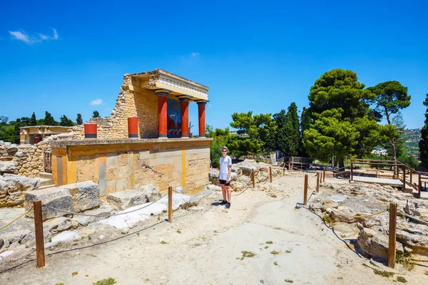 Natursköna ruinerna av den minoiska palatset i Knossos på Kreta, Grekland — Stockfoto