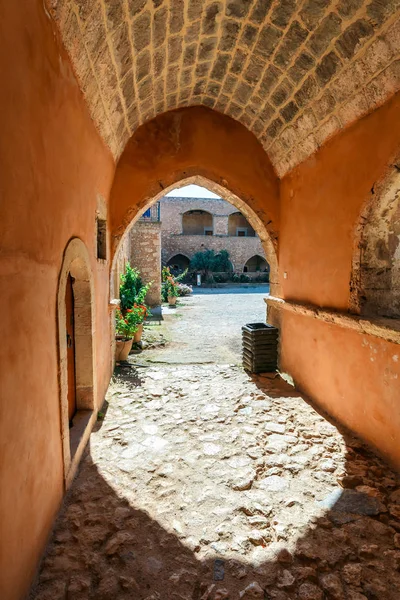 Passageway in the West Gate at the Arkadi Monastery, Arkadi, Crete, Greece — Stock Photo, Image