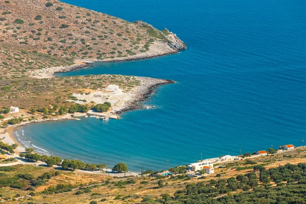 Güneşli bir gün, güzel deniz Yunan manzarası. Kuzey Girit, Agios Nikolaos doğusunda yer