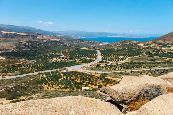 Hermoso paisaje marino griego en un día soleado. Lugar del norte de Creta, al este de Agios Nikolaos — Foto de Stock