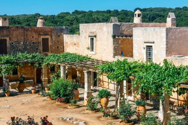 Avlunun Arkadi manastır adasında Crete, Yunanistan