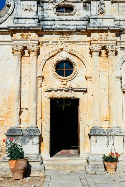 Widok na bazylikę klasztor Arkadi na Krecie, Grecja — Zdjęcie stockowe