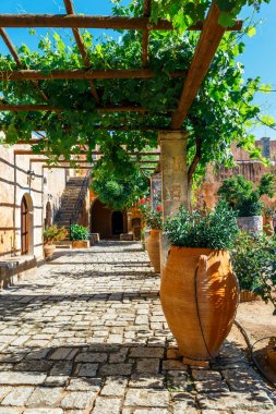 Avlunun Arkadi manastır adasında Crete, Yunanistan
