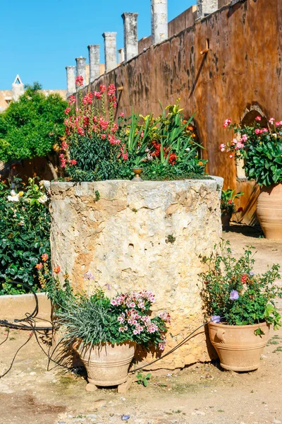 Uitzicht op de basiliek van Arkadi klooster op Kreta – Griekenland — Stockfoto