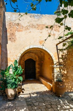 Arkadi Manastırı Rethymnon, Girit, Yunanistan güneydoğusunda yer alan
