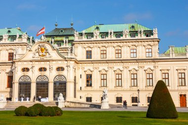 Viyana Avusturya - 15 Ekim 2016: Belvedere Sarayı ve Bahçe Viyana'da. Ana palace - Upper Belvedere. Avusturya