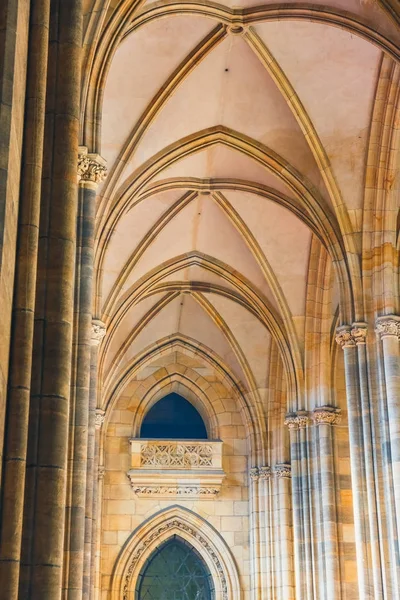 Repubblica Ceca, Praga - 30 settembre 2017: Interno della Cattedrale di San Vito al Castello di Praga, Repubblica Ceca — Foto Stock