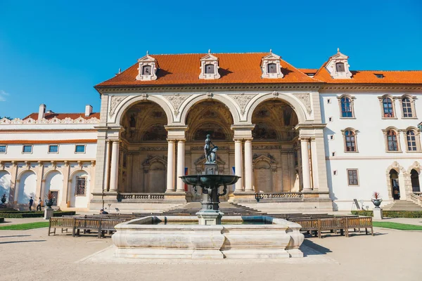 Widok na ogród Wallensteina w Prague, Republika Czeska — Zdjęcie stockowe