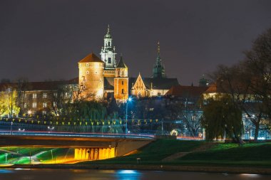 Gece görünümü, Krakov, Polonya Wawel Kalesi