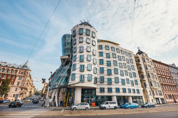 Prague, Czech Republic, October 01, 2017: Dancing House - modern building designed by Vlado Milunic and Frank O. Gehry, Prague — Stock Photo, Image