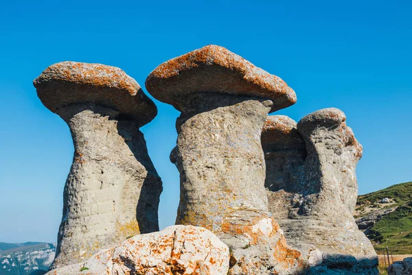 Geomorphologic rocky strukturer i Bucegibergen, Rumänien — Stockfoto