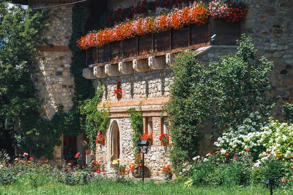 El monasterio de Sucevita es un monasterio ortodoxo rumano situado en la comuna de Sucevitai, Rumania. —  Fotos de Stock