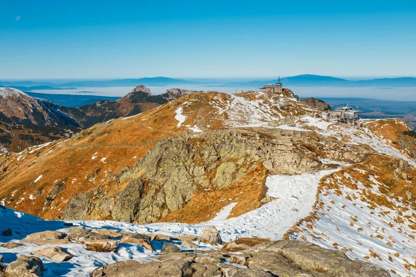 秋の山の風景、タトラ山脈の赤峰 — ストック写真