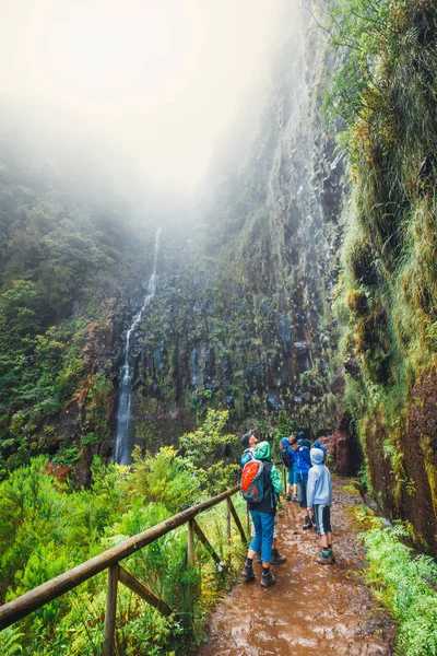 Madeira, Portugal 04 JULY, 2016: Unidentified people walking to Levada Risco, Madeira Island, Portugall — Stock Photo, Image