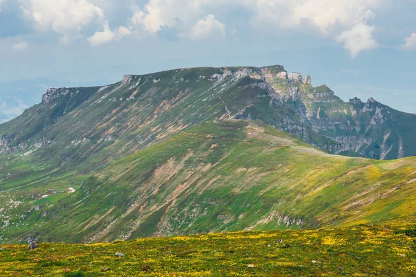 루마니아, 트란실바니아, 카르파티아의 부케 이 산들 — 스톡 사진