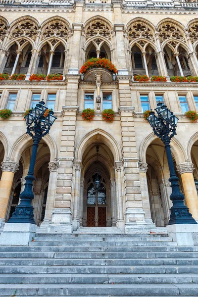 Binnenplaats van het stadhuis in Wenen ook bekend als Rathaus, Oostenrijk — Stockfoto