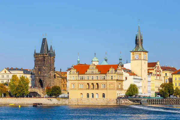 Smetana 's Museum and Old Town Water Tower, Prague, Czech Republic — стоковое фото