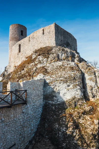 Ruiny zamku Smoleń w pobliżu Pilica, Polska — Zdjęcie stockowe