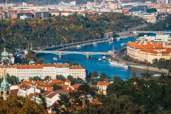 Vista aérea da cidade velha em Praga, República Checa — Fotografia de Stock