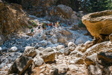 Samiriye Gorge, Yunanistan - 26 Mayıs 2016: Turist Merkezi Girit, Yunanistan Samiriye Gorge zammı. Milli Parkı Unesco biyosfer rezervi 1981 yılından bu yana olduğunu.