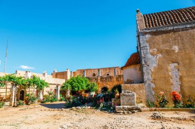 Arkadi Manastırı Girit Adası, Yunanistan Bazilikası bahçelerinde