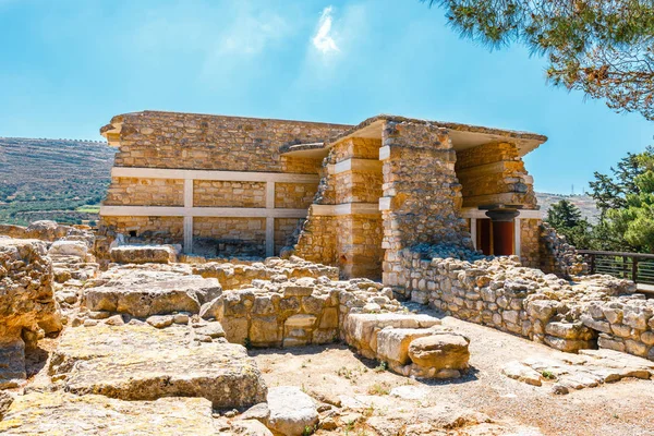 Détail des ruines antiques du célèbre palais minoen de Knosos, île de Crète, Grèce — Photo