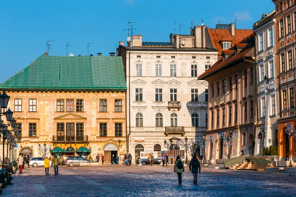 Krakov, Polsko - 14. ledna 2018: Malý trh v polském Krakově. Staré město v Krakově uveden jako dědictví UNESCO — Stock fotografie