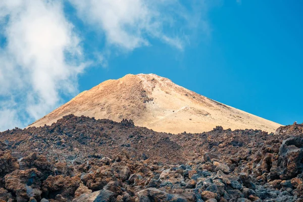 Bergpad op de top van vulkaan el teide, Tenerife, Spanje — Stockfoto