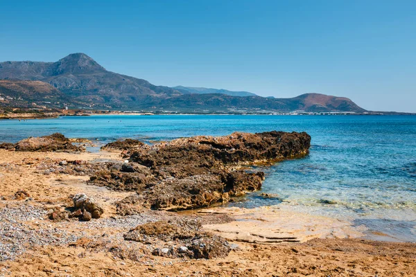 Bella spiaggia di Falassarna sull'isola di Creta, Grecia — Foto Stock