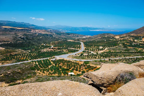 Prachtige Griekse Zeegezicht te zonnige dag. Plaats van Noord Kreta, ten oosten van Agios Nikolaos — Stockfoto