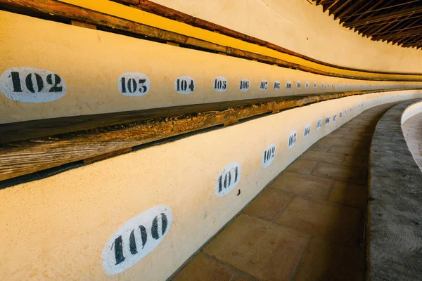 Close-up op de tribune voor toeschouwers in de Arena, Ronda, Spanje — Stockfoto