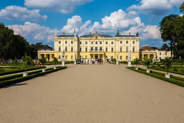 Μπιαλιστόμ, Πολωνία, 8 Ιουνίου 2019: όμορφη αρχιτεκτονική του παλατιού Branicki στο Μπιαλιστόμ, Πολωνία — Φωτογραφία Αρχείου