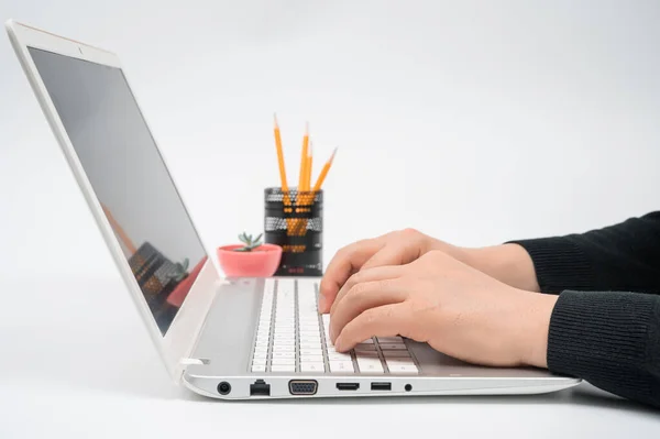 Online Lernkonzept Konzept Des Internetunterrichts Mit Laptop — Stockfoto