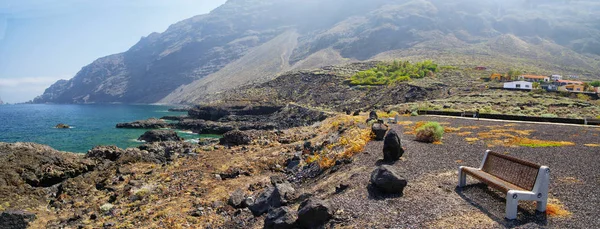 Punta Grande, dünya çapında en küçük otelin yakınında El Hierro üzerinden manzara. — Stok fotoğraf