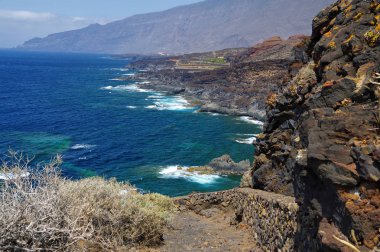 Doğal havuzlar Charco Los Sargos iyi deniz, Kanarya Adaları, İspanya tadını çıkarmak için El Hierro adada yerleştirir..