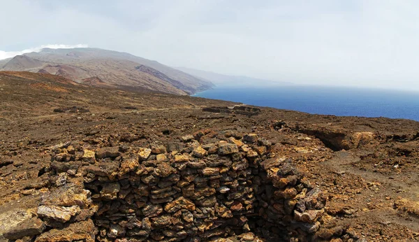 Vulkaniska landskapet nära Orchilla lighthouse, El Hierro ön. Spanien — Stockfoto