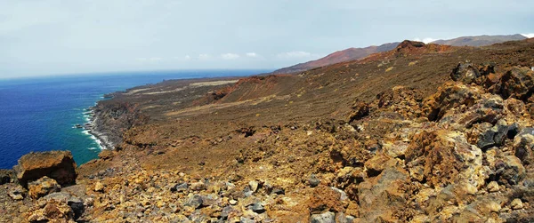 Vulkanische landschap in de buurt van Orchilla vuurtoren, eiland El Hierro. Spanje — Stockfoto