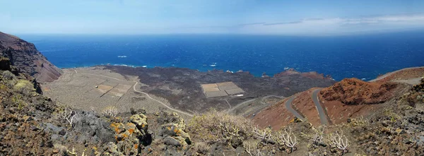 Het uitzicht vanaf de Mirador de Lomo Negro in eiland El Hierro, Canarische, Spanje — Stockfoto