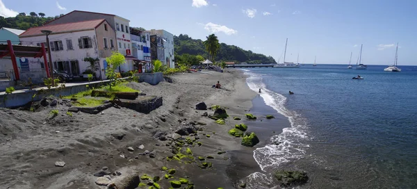 Saint Pierre, Martynika, od 2: Littoral Karaibów miasta Saint Pierre na 2 stycznia 2017, wyspie Martynika, francuski, Małe Antyle — Zdjęcie stockowe
