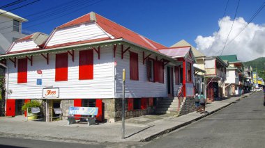 Roseau, Dominika - 5 Ocak 2017 - 5 Ocak 2017 Roseau şehir sokak hayatı. Roseau Dominica ada, küçük Antiller başkentidir