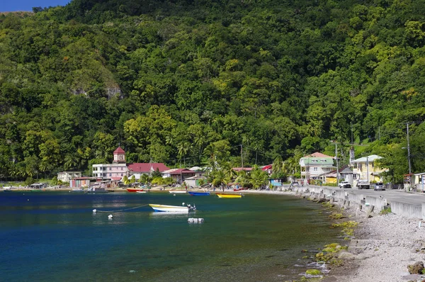 Blick auf das Dorf Soufriere. Dominica Insel, kleinere Antillen — Stockfoto