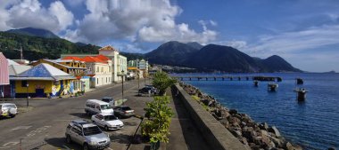 Roseau, Dominika - 9 Ocak 2017 - 9 Ocak 2017 Roseau şehir sokak hayatı. Roseau Dominica ada, küçük Antiller başkentidir