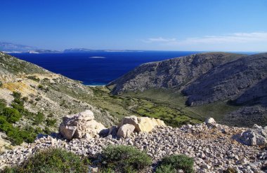 Stara Baska plajda, olarak da bilinen Oprna beach, Krk Island, Hırvatistan için havadan görünümü