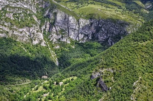 Paysage vert de Mirador de Gresolet. Pyrénées, Catalogne, Espagne — Photo