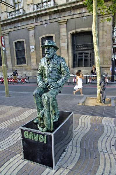 Uma estátua viva na Rambla Street, Central Barcelona, Catalunha, Espanha — Fotografia de Stock