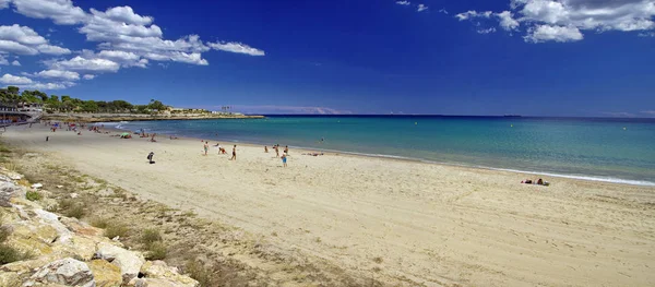 Widok z plaży w Tarragonie, Hiszpania — Zdjęcie stockowe