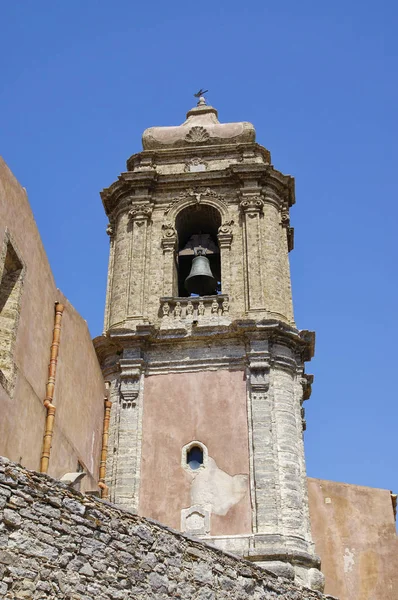 A principal torre de sino da igreja de Saint Giuliano, Erice, Sicília, Itália — Fotografia de Stock